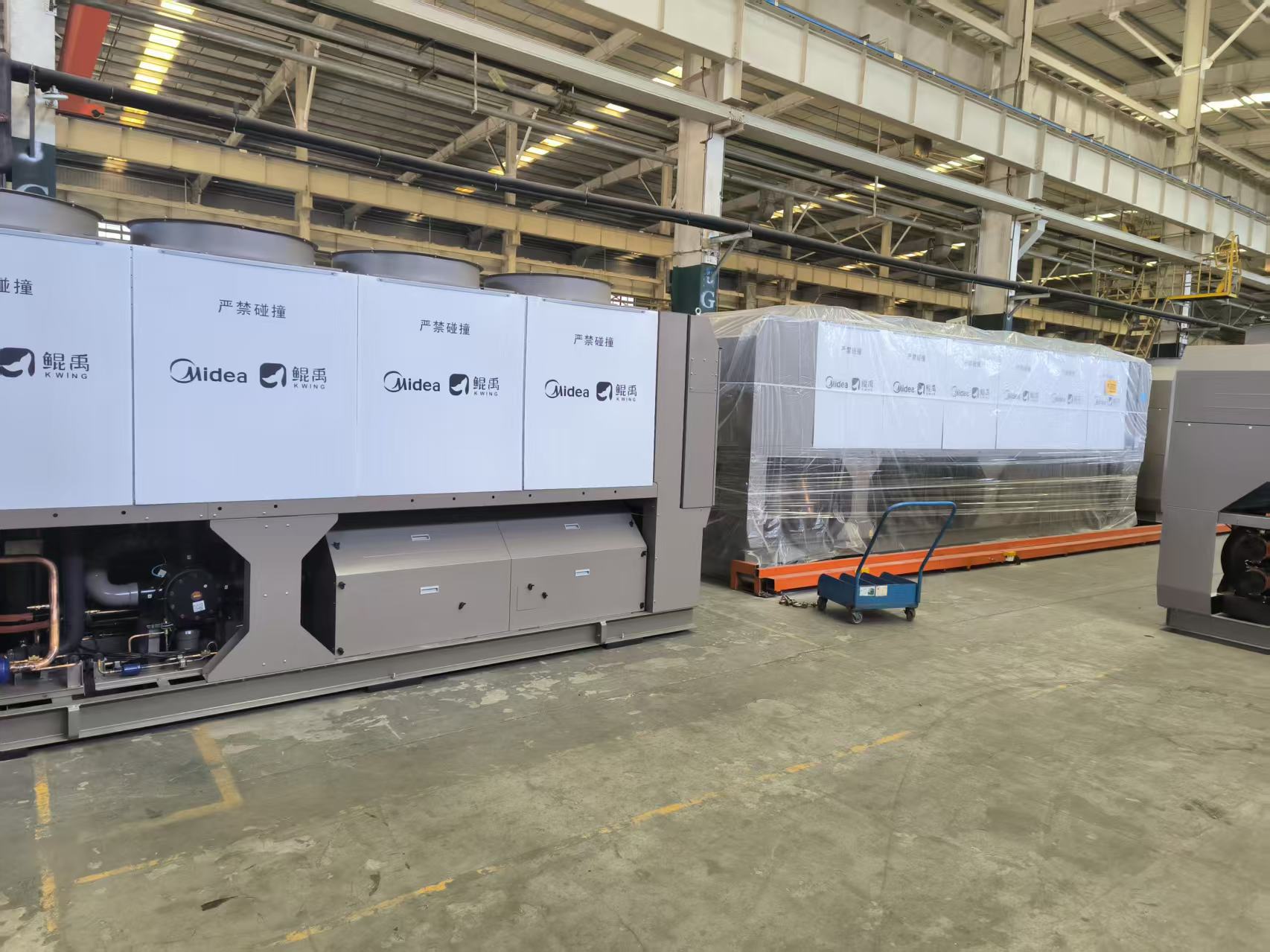 风冷变频离心制冷机组